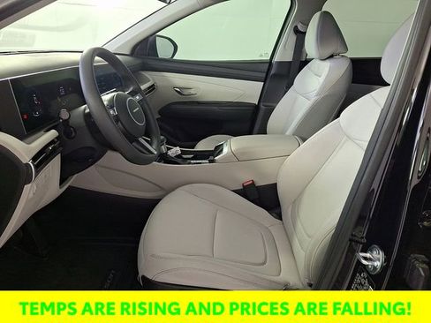 Certified 2025 Hyundai Tucson SE image 15