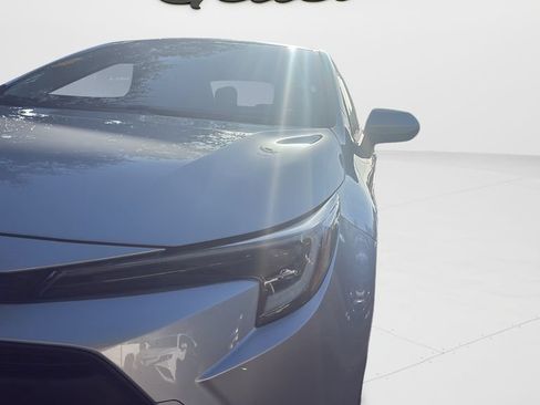 Used 2025 Toyota Corolla LE FWD image 9
