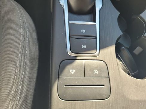 Certified 2020 Ford Escape SE FWD image 25