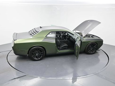 Used 2020 Dodge Challenger R/T Scat Pack w/ T/A Package RWD image 25