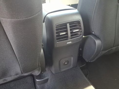 Used 2025 Ford Escape Active FWD image 9