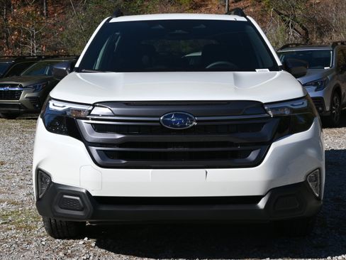 Certified 2026 Subaru Forester Premium w/ Base/Premium Package AWD/4WD image 3