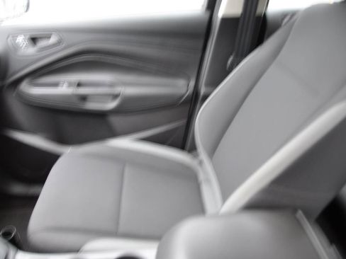 Used 2016 Ford Escape S FWD image 21