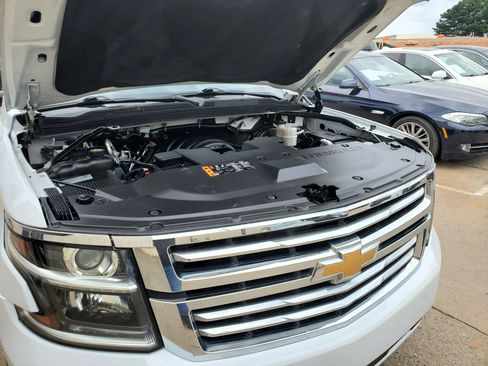 Used 2020 Chevrolet Tahoe 4WD w/ Enhanced Driver Alert Package image 36