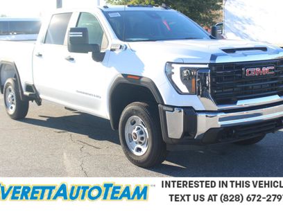 New 2025 GMC Sierra 2500 Pro w/ Convenience Package