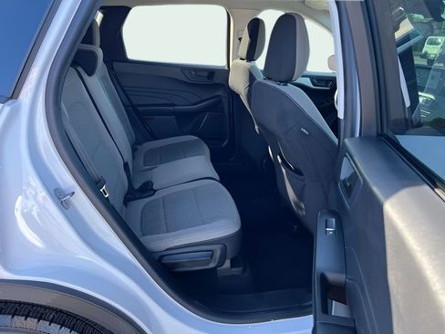 Used 2022 Ford Escape SE FWD image 14