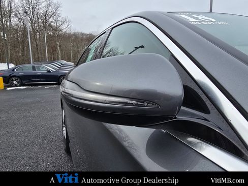 Used 2018 Mercedes-Benz E 300 E 300 image 16