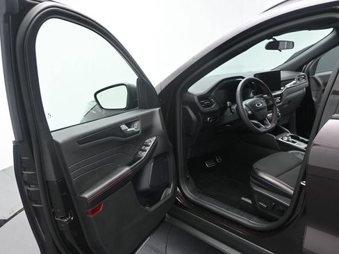 Used 2023 Ford Escape ST-Line w/ Tech Pack #1 FWD image 12