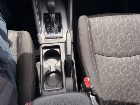 Used 2024 Mitsubishi Outlander Sport ES AWD/4WD image 18