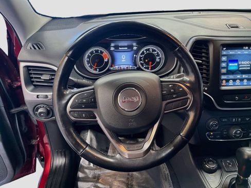 Used 2021 Jeep Cherokee Latitude Lux w/ Sun & Sound Group AWD/4WD image 11
