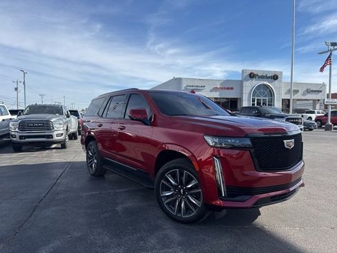 Used 2024 Cadillac Escalade Sport Platinum image 4