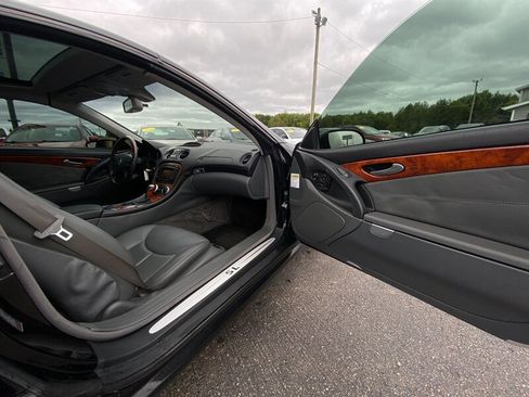 Used 2004 Mercedes-Benz SL 500 w/ AMG Sport Pkg image 11