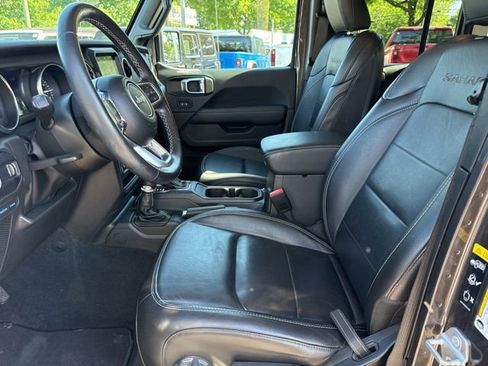 Used 2023 Jeep Wrangler Unlimited Sahara AWD/4WD image 20