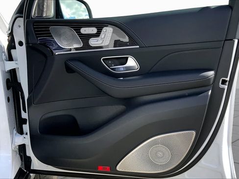 Certified 2025 Mercedes-Benz GLS 63 AMG 4MATIC image 24