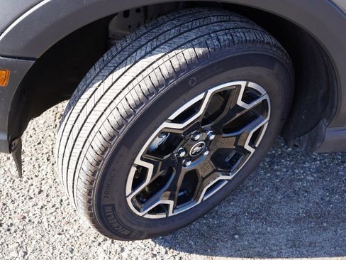 Certified 2025 Ford Bronco Sport Outer Banks w/ Outer Banks Tech Package+ AWD/4WD image 13