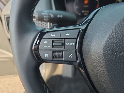 Used 2025 Honda Civic Sport image 21