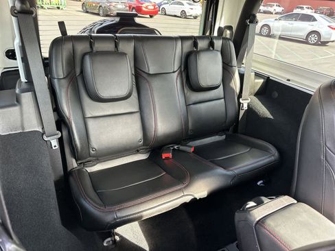 Used 2019 Jeep Wrangler Rubicon image 13