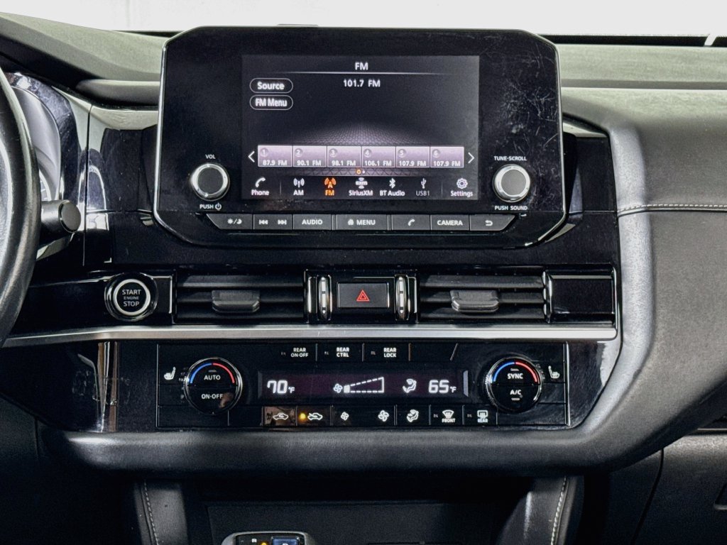 Used 2022 Nissan Pathfinder SV FWD image 15