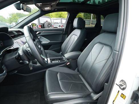 Used 2025 Audi Q3 2.0T Premium AWD/4WD image 25