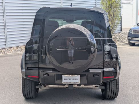 New 2026 Land Rover Defender 110 X-Dynamic SE AWD/4WD image 6
