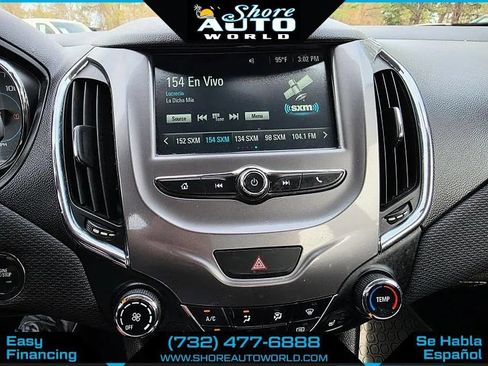 Used 2017 Chevrolet Cruze LT w/ Convenience Package FWD image 13