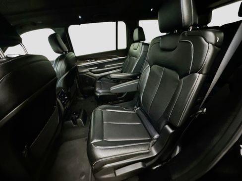 Used 2024 Jeep Grand Cherokee L Limited w/ Luxury Tech Group II image 30