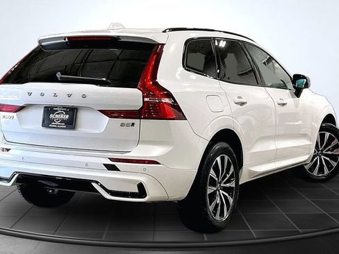Certified 2024 Volvo XC60 B5 Core w/ Protection Package Premier AWD/4WD image 3