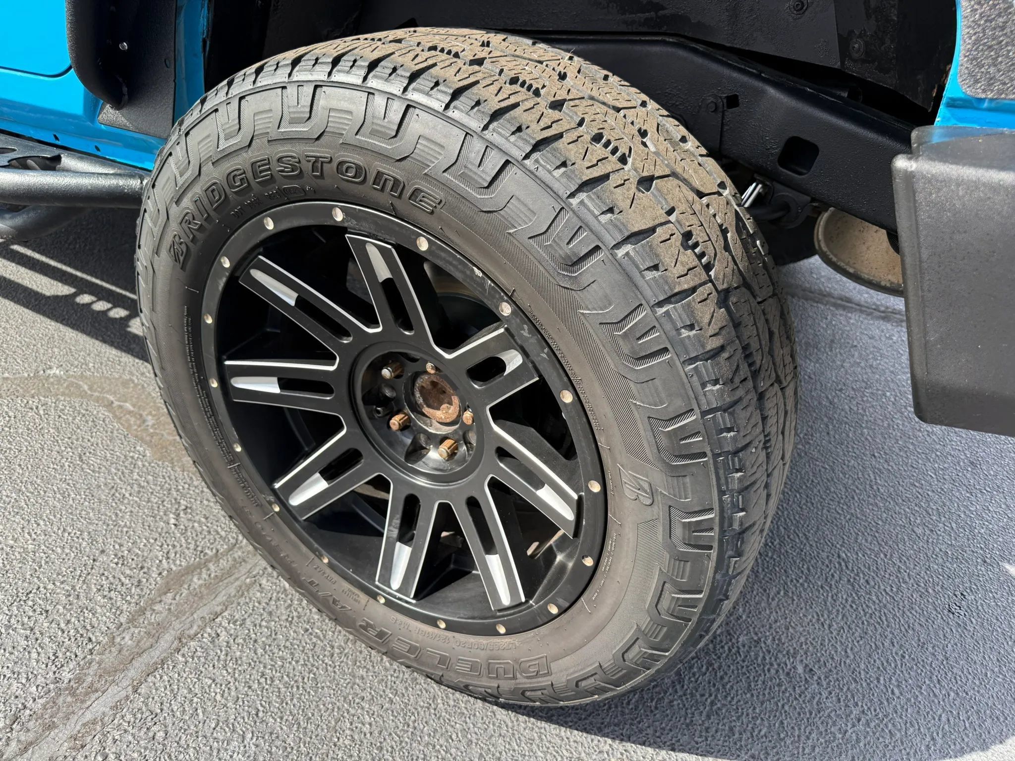 Used 2017 Jeep Wrangler Unlimited Rubicon w/ Dual Top Group AWD/4WD image 39
