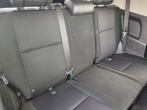 Used 2011 Toyota FJ Cruiser 4WD w/ Convenience Pkg image 23