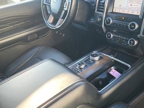 Used 2018 Ford Expedition Platinum image 7