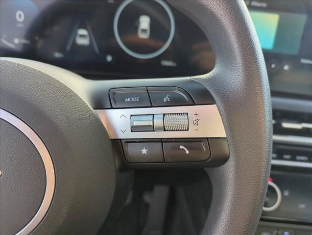Used 2026 Hyundai Santa Cruz SEL FWD image 16
