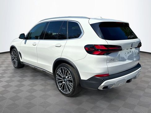 Used 2024 BMW X5 xDrive40i w/ Premium Package AWD/4WD image 8