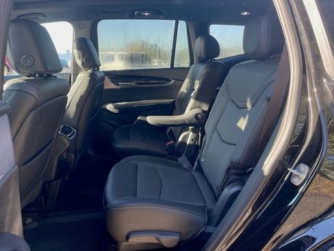 Used 2025 Cadillac XT6 Premium Luxury w/ LPO, Floor Liner Package image 26