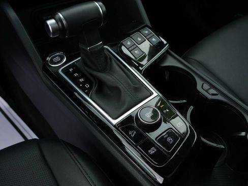 Certified 2025 Kia Sportage SX FWD image 31