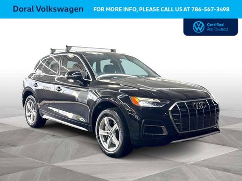 Used 2023 Audi Q5 2.0T Premium w/ Convenience Package image 2