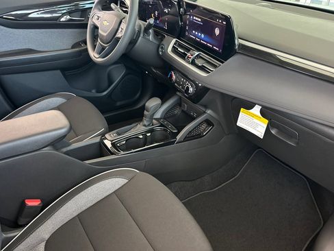 New 2026 Chevrolet TrailBlazer LT w/ Driver Confidence Package FWD image 16