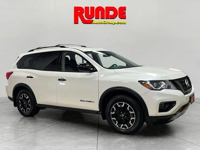 Used 2020 Nissan Pathfinder SV