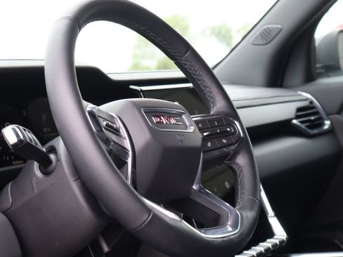 Used 2026 GMC Acadia Elevation w/ Elevation Premium Package AWD/4WD image 26