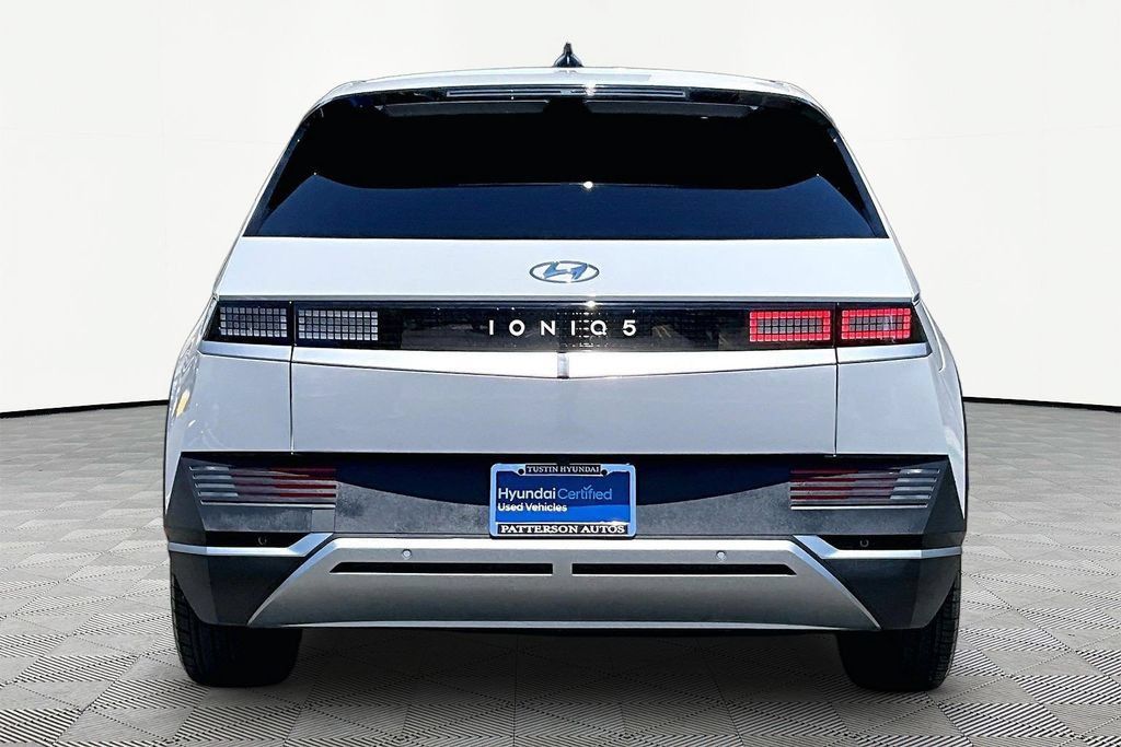 Certified 2024 Hyundai Ioniq 5 SEL RWD image 4