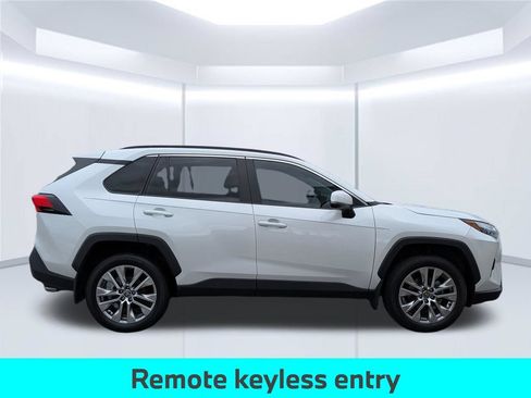 Used 2024 Toyota RAV4 XLE Premium FWD image 8