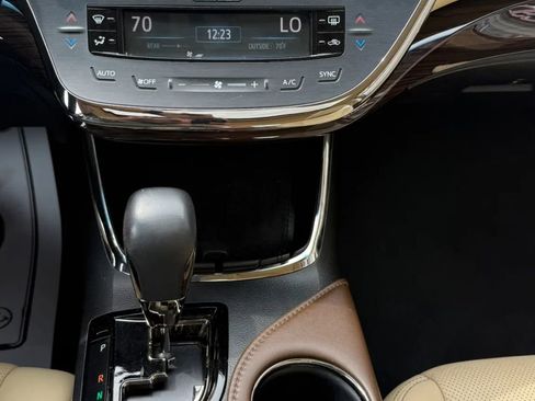 Used 2013 Toyota Avalon Limited FWD image 20