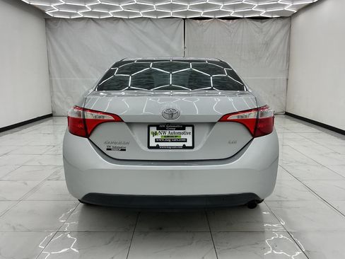 Used 2016 Toyota Corolla FWD image 10
