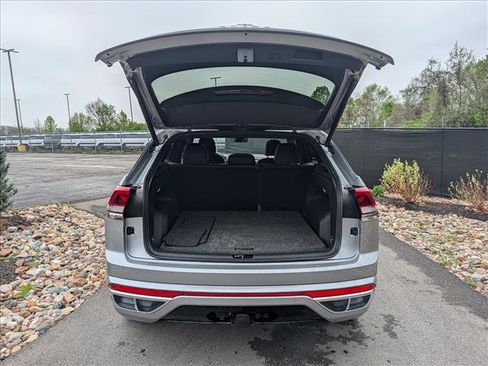 Used 2023 Volkswagen Atlas Cross Sport SEL Premium R-Line image 22