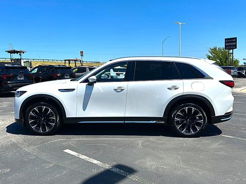 Used 2024 MAZDA CX-90 Plug-In Hybrid w/ Premium Pkg AWD/4WD image 5
