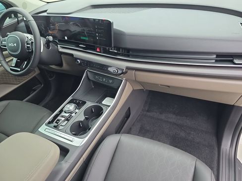 New 2026 Kia Carnival EX FWD image 12