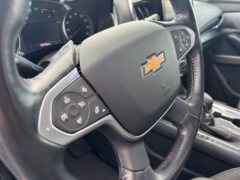 Used 2021 Chevrolet Traverse LT FWD image 9