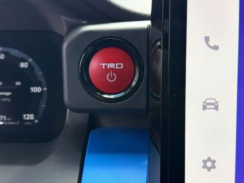 Used 2026 Toyota Tacoma TRD Off-Road w/ TRD Off Road Upgrade Package AWD/4WD image 28