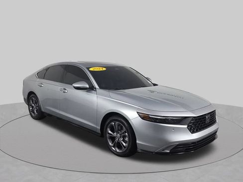 Used 2024 Honda Accord EX-L image 11