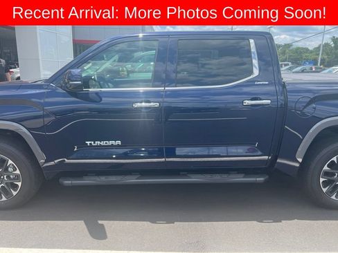 Used 2024 Toyota Tundra Limited AWD/4WD image 3