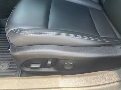 Used 2023 Cadillac CT5 Luxury w/ Sun And Sound Package AWD/4WD image 32